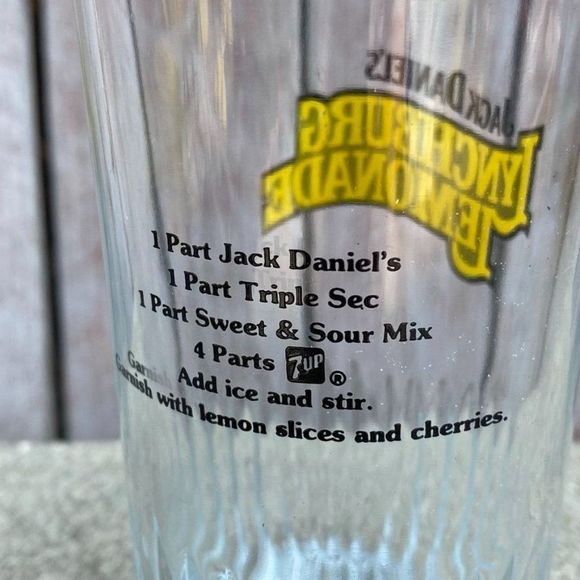 Jack Daniel's Lynchburg Lemonade Cocktail Shaker Mixer Tall - Picture 5 of 7